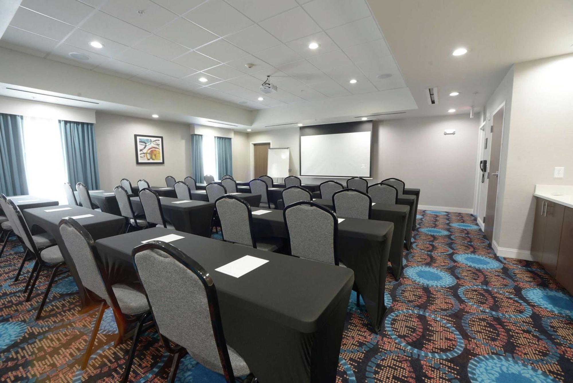 Hampton Inn & Suites Oklahoma City/Quail Springs Ngoại thất bức ảnh